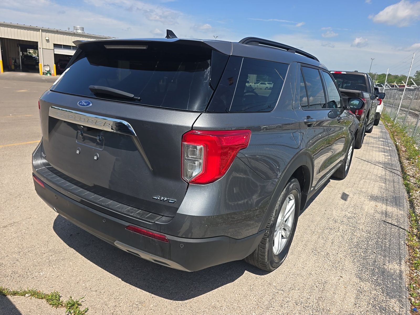 2023 Ford Explorer XLT AWD