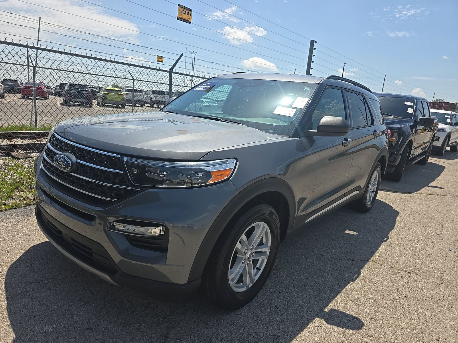 2023 Ford Explorer XLT AWD