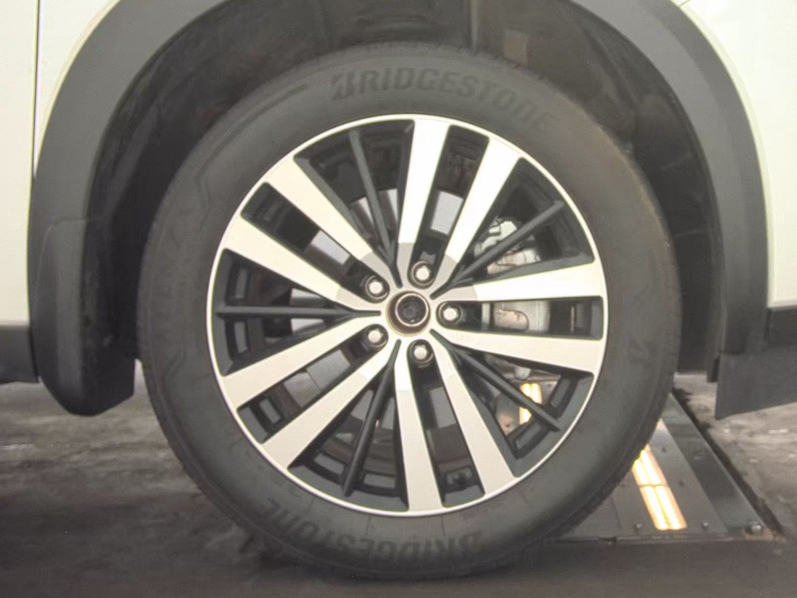 2025 Nissan Pathfinder Platinum AWD