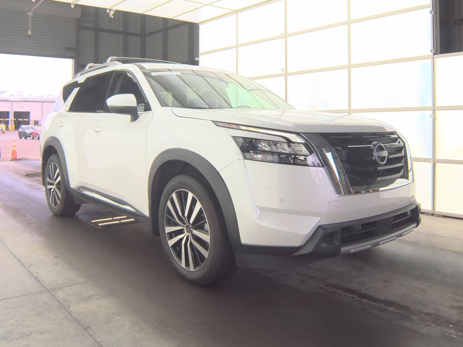2025 Nissan Pathfinder Platinum AWD