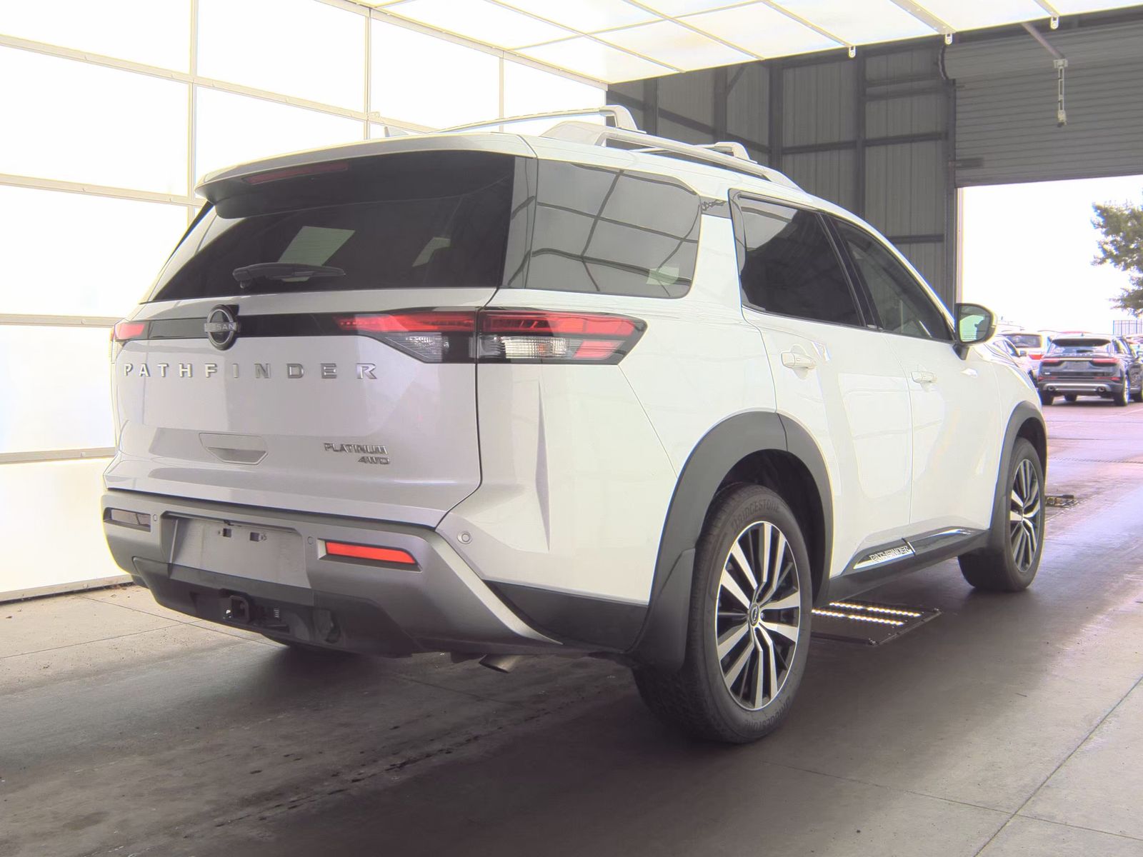 2025 Nissan Pathfinder Platinum AWD