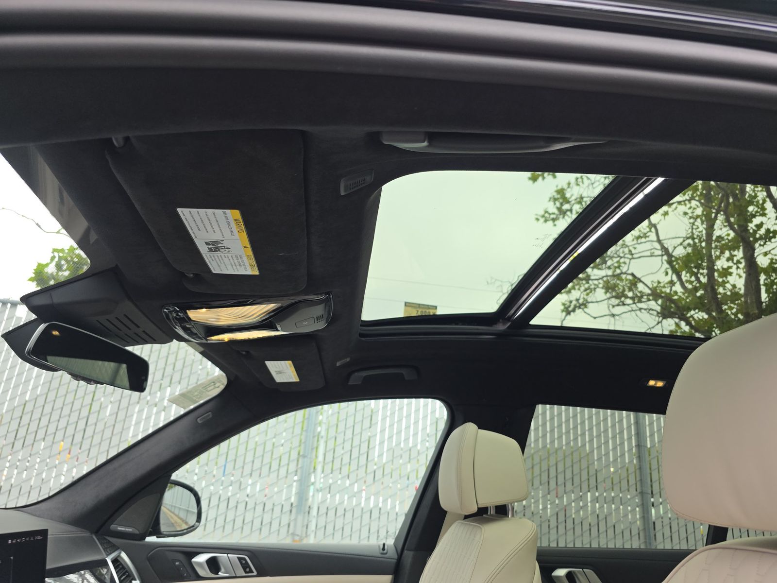 2023 BMW X7 xDrive40i AWD