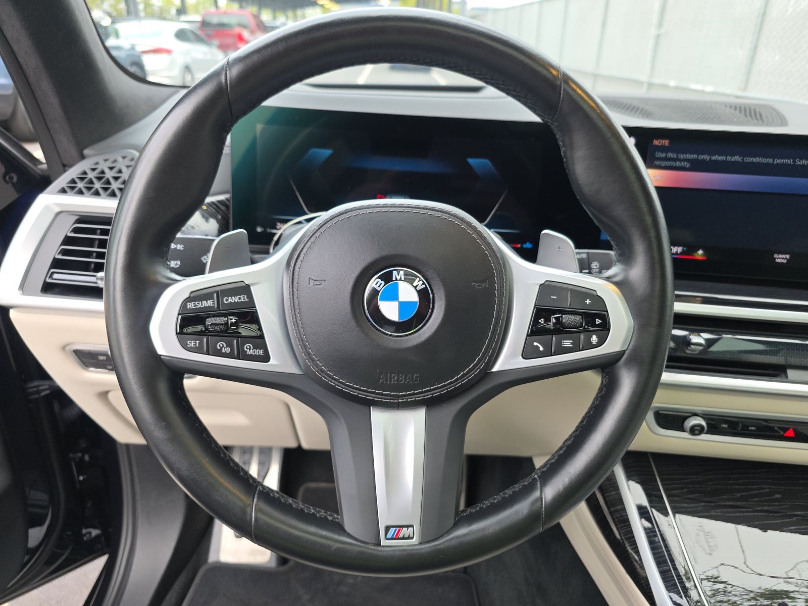 2023 BMW X7 xDrive40i AWD