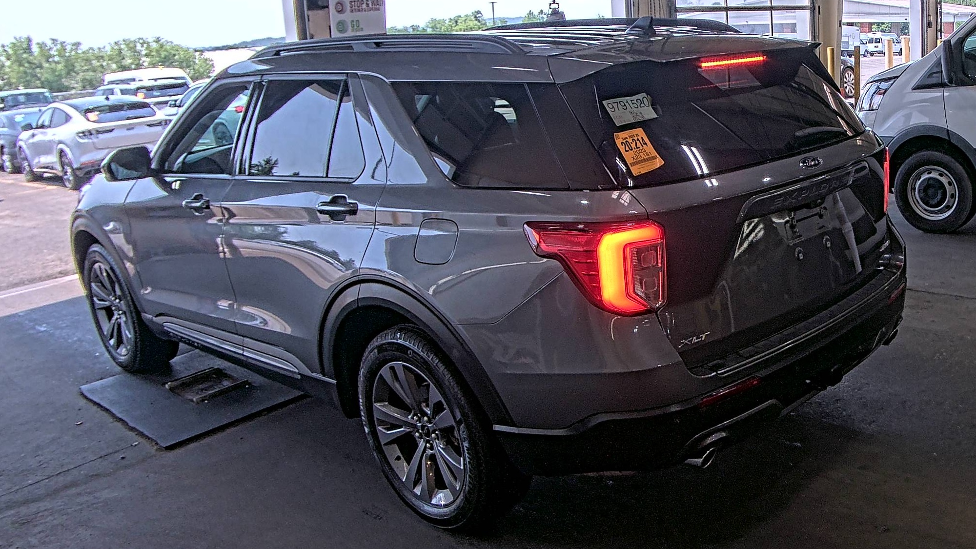 2023 Ford Explorer XLT AWD