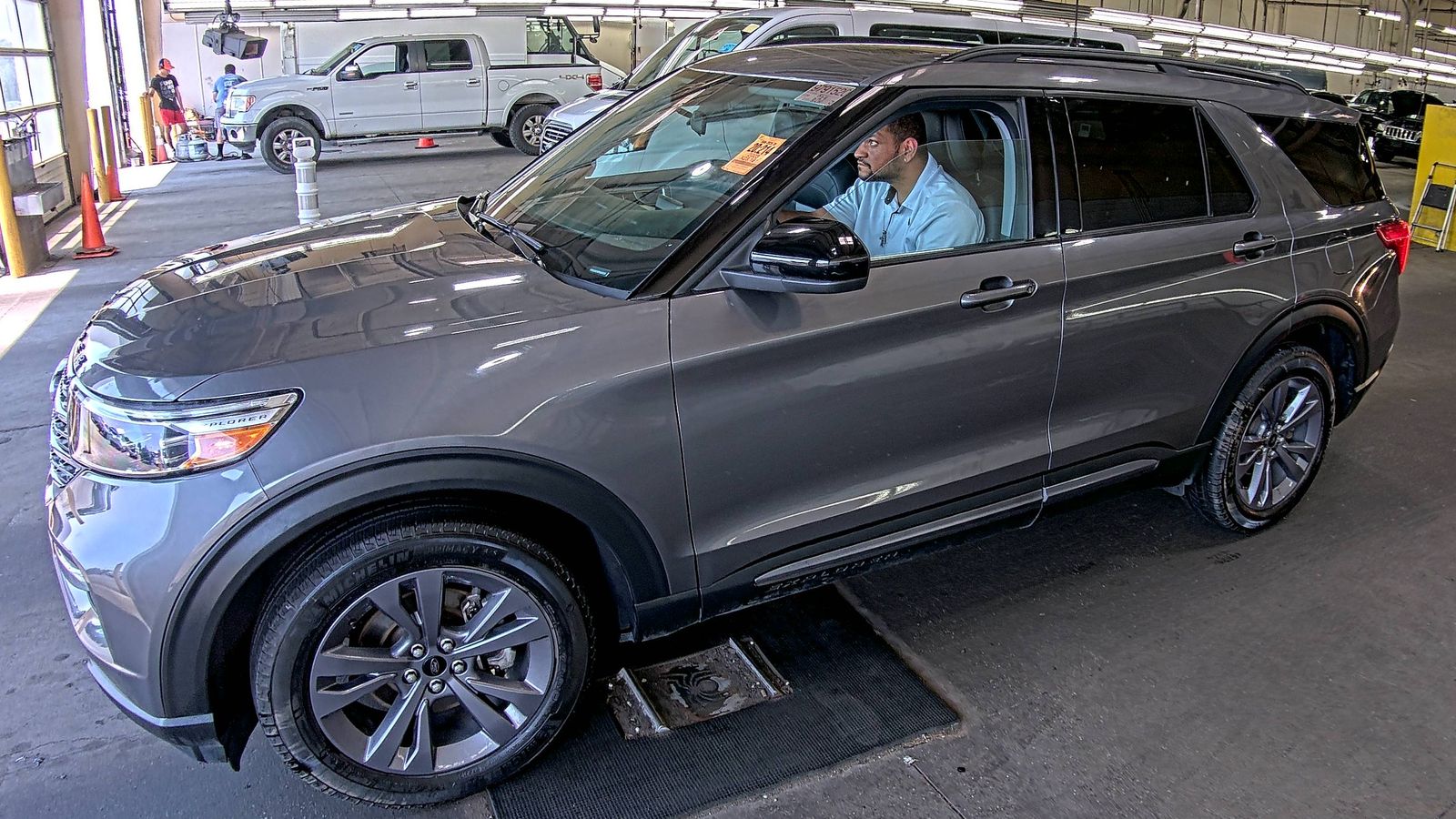 2023 Ford Explorer XLT AWD