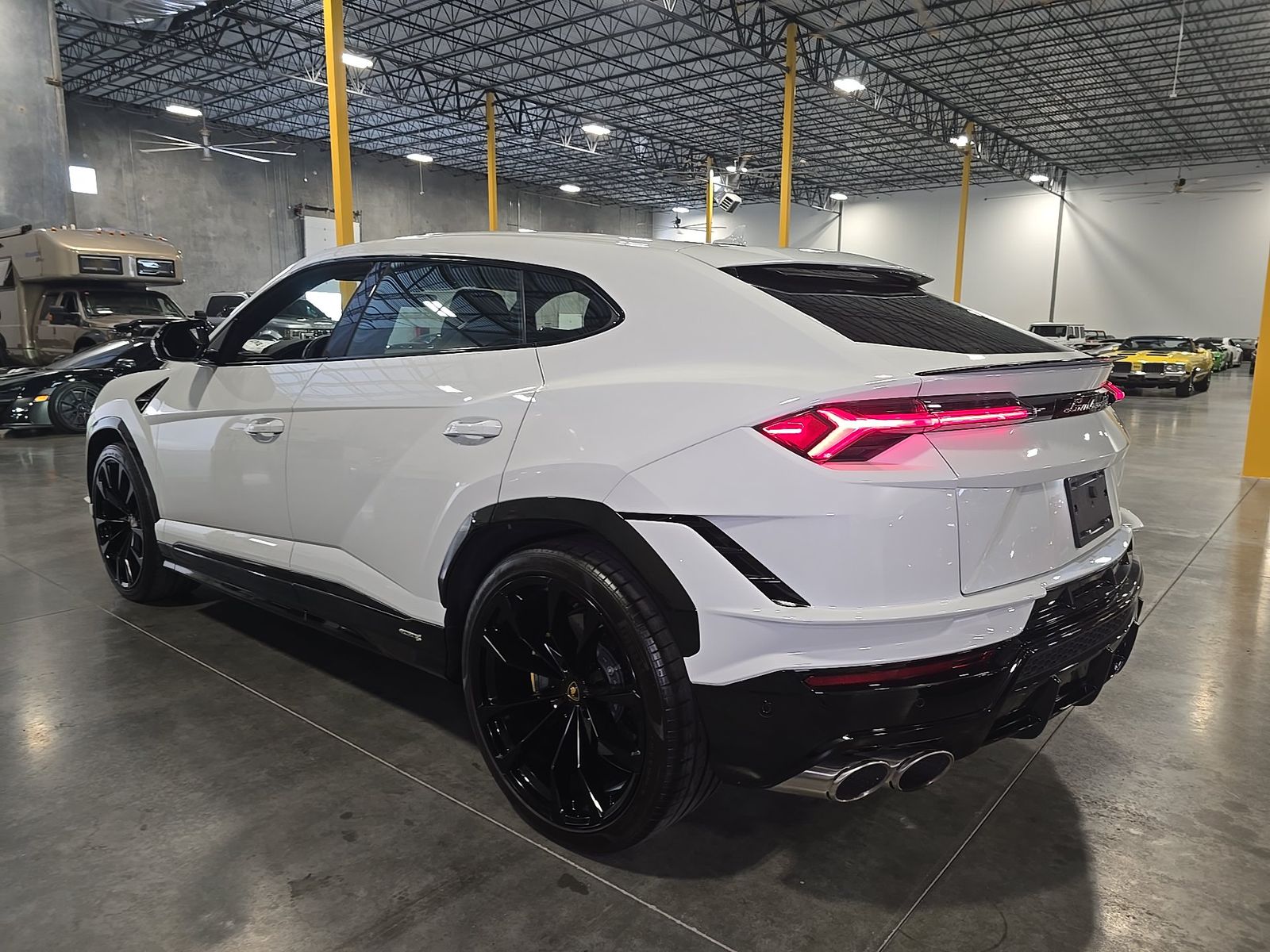 2024 Lamborghini Urus S AWD