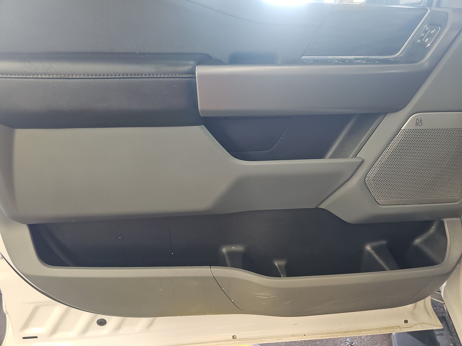2025 Ford F-150 Lariat AWD