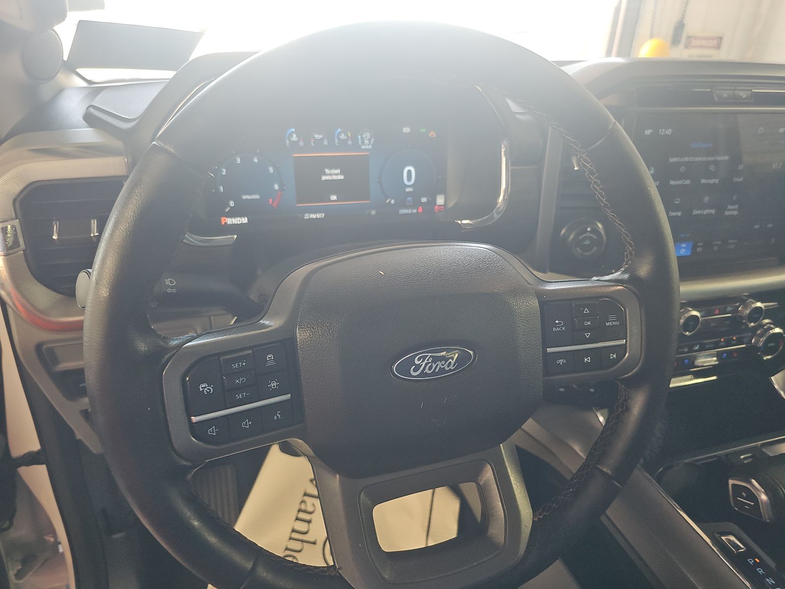 2025 Ford F-150 Lariat AWD