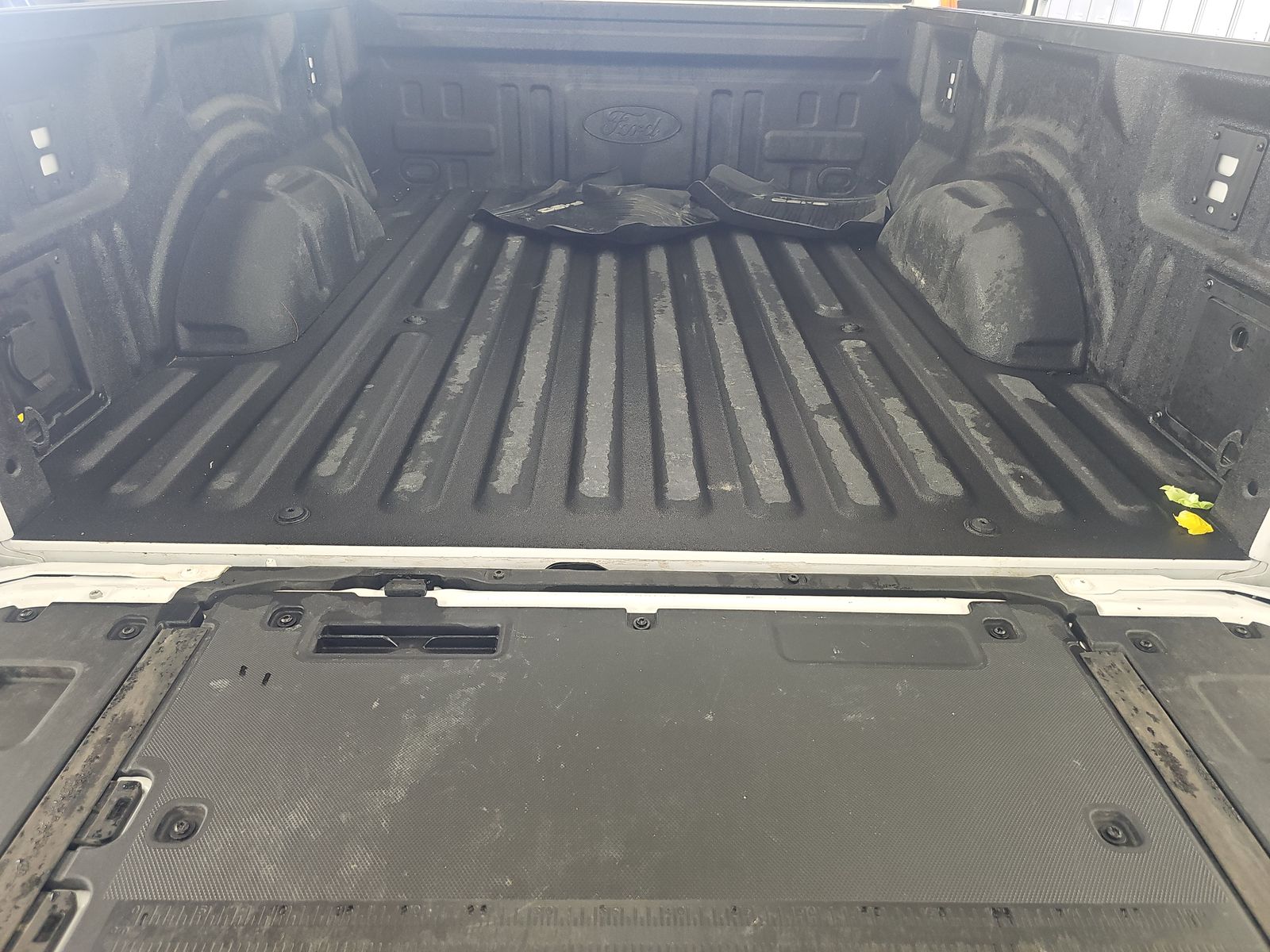 2025 Ford F-150 Lariat AWD