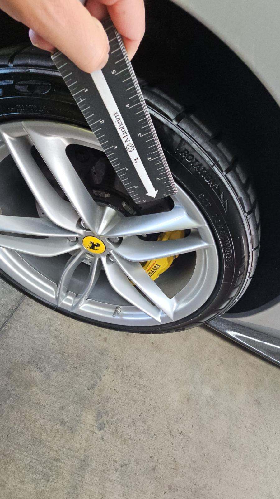 2021 Ferrari Roma Base FWD