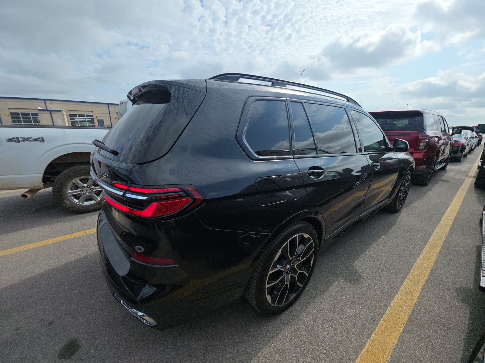 2025 BMW X7 xDrive40i AWD