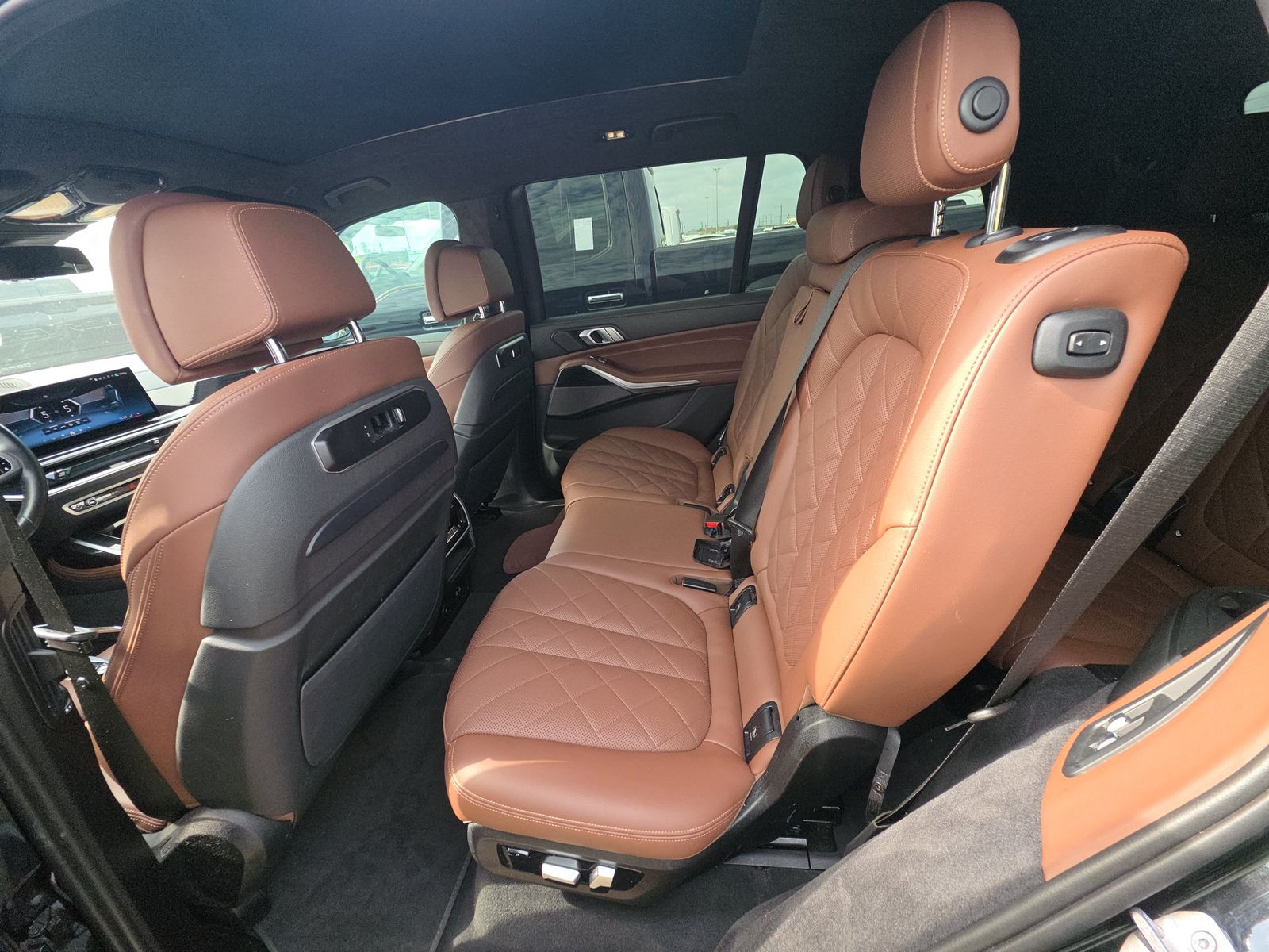2025 BMW X7 xDrive40i AWD