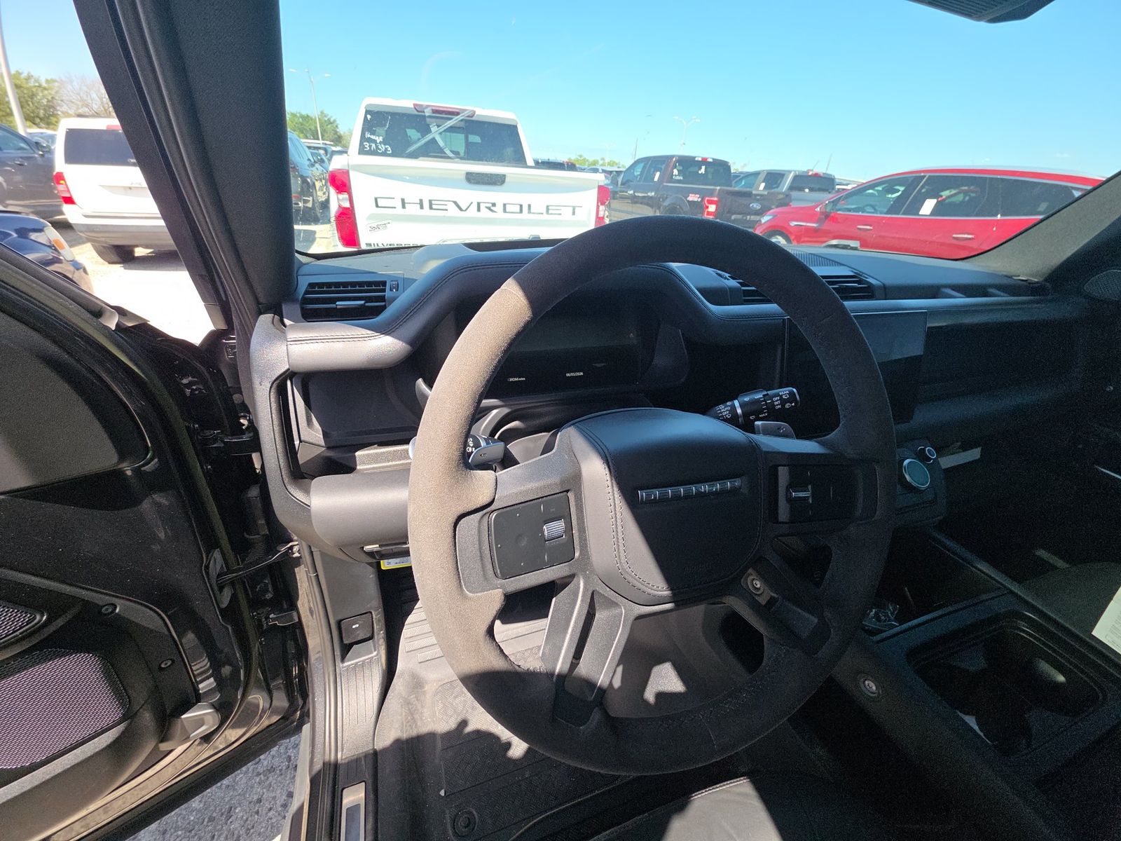 2023 Land Rover Defender 110 V8 FWD