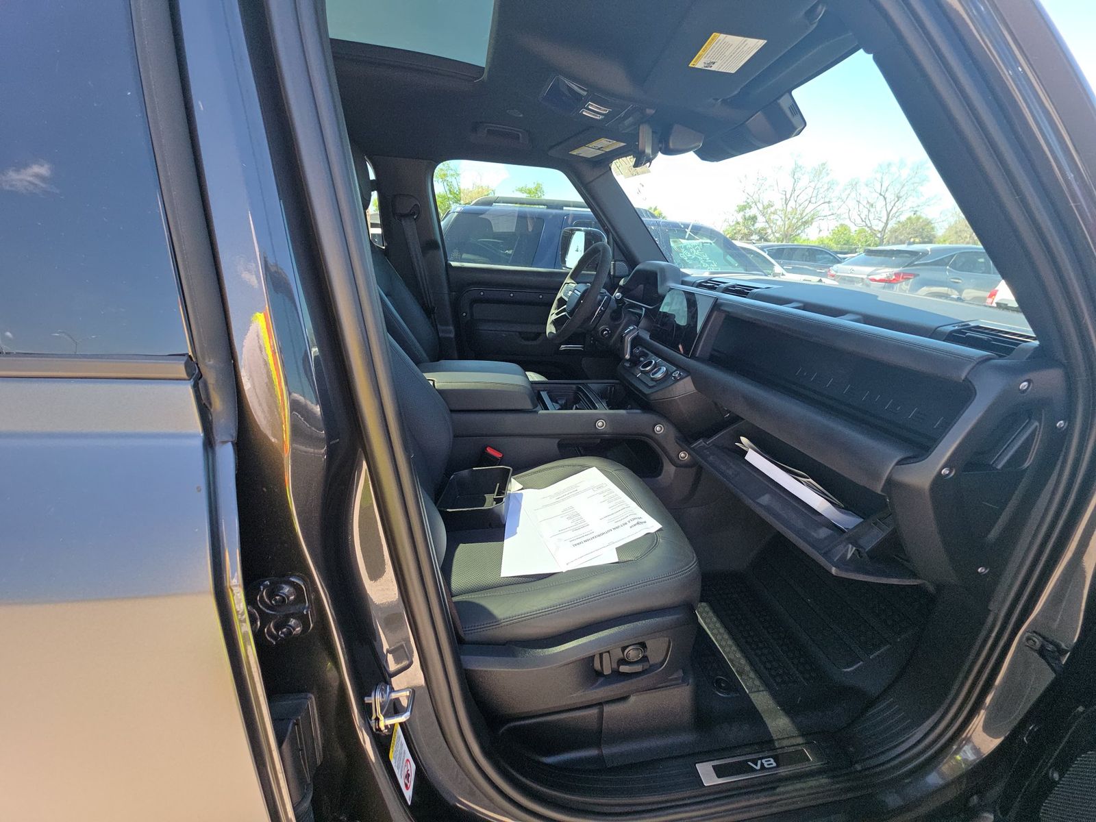 2023 Land Rover Defender 110 V8 FWD
