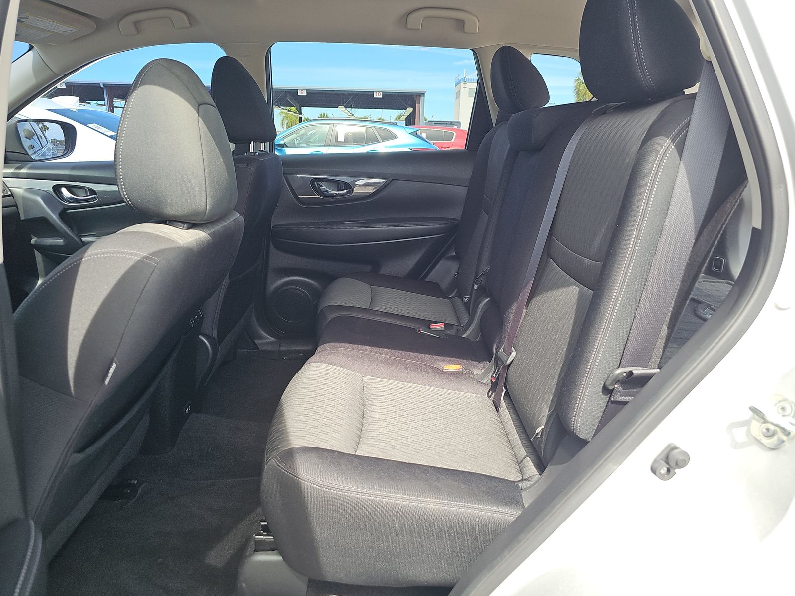 2020 Nissan Rogue SV FWD