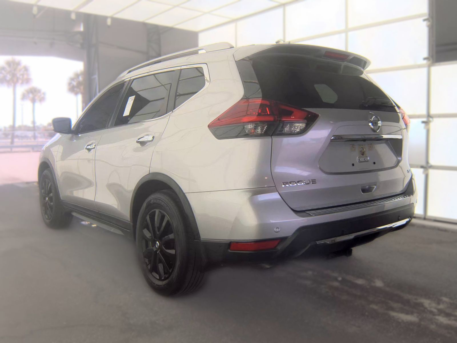 2020 Nissan Rogue SV FWD