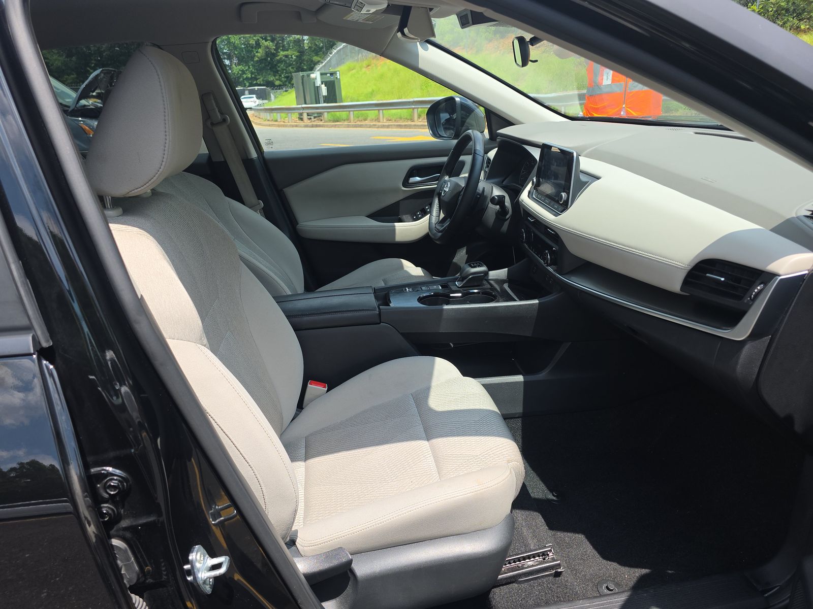 2025 Nissan Rogue SV FWD