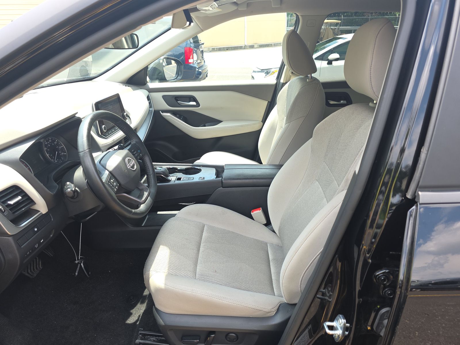 2025 Nissan Rogue SV FWD