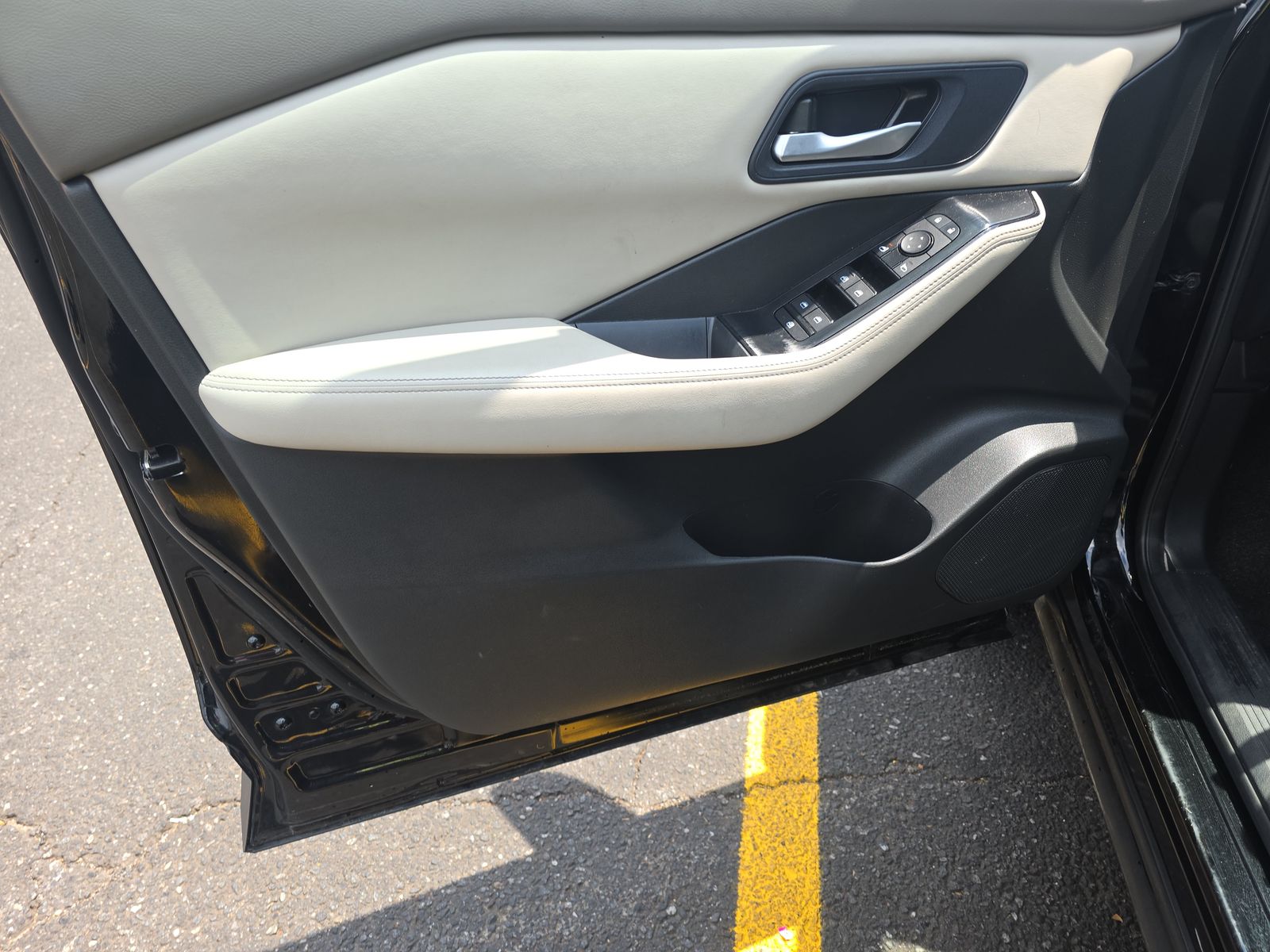 2025 Nissan Rogue SV FWD