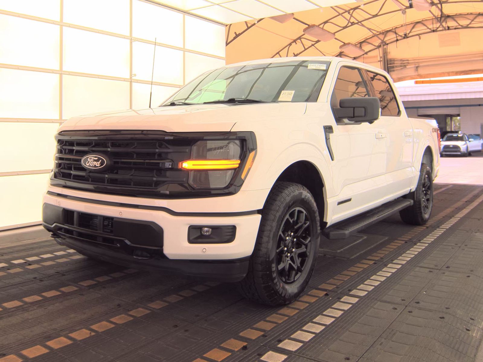 2024 Ford F-150 Hybrid XLT AWD