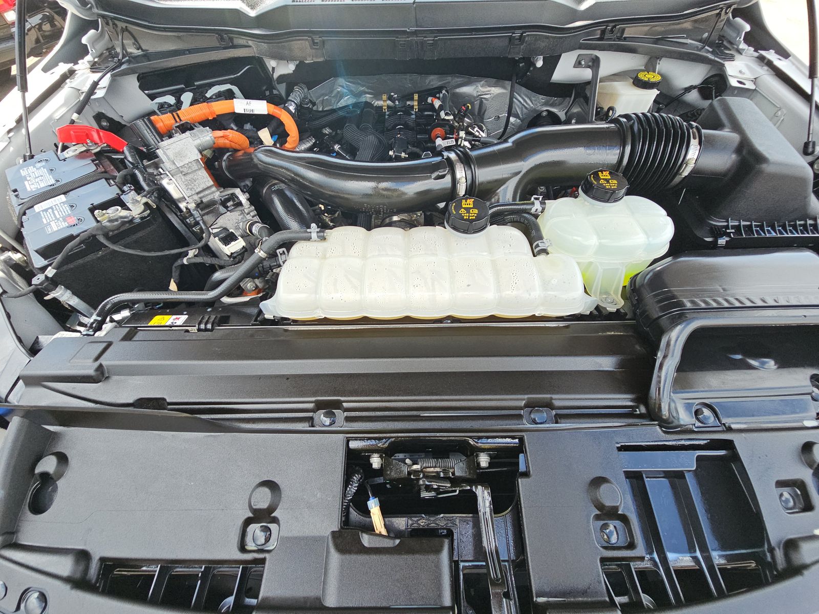 2024 Ford F-150 Hybrid XLT AWD