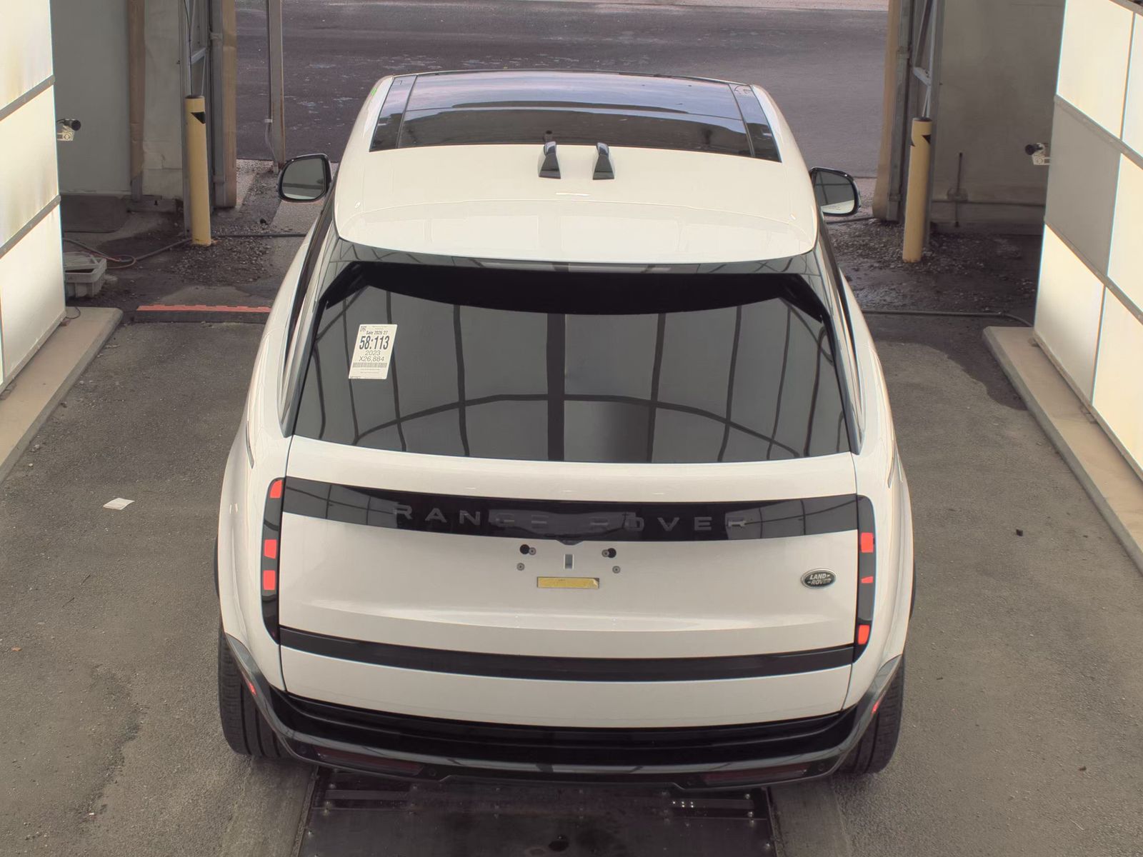 2023 Land Rover Range Rover SE FWD