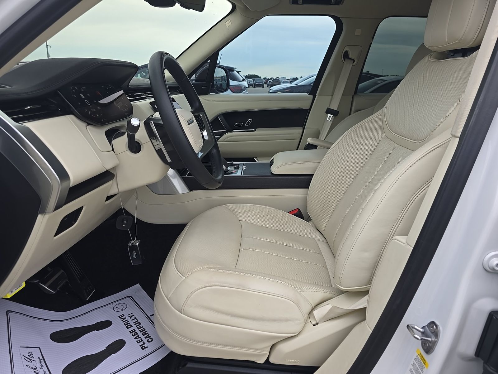 2023 Land Rover Range Rover SE FWD