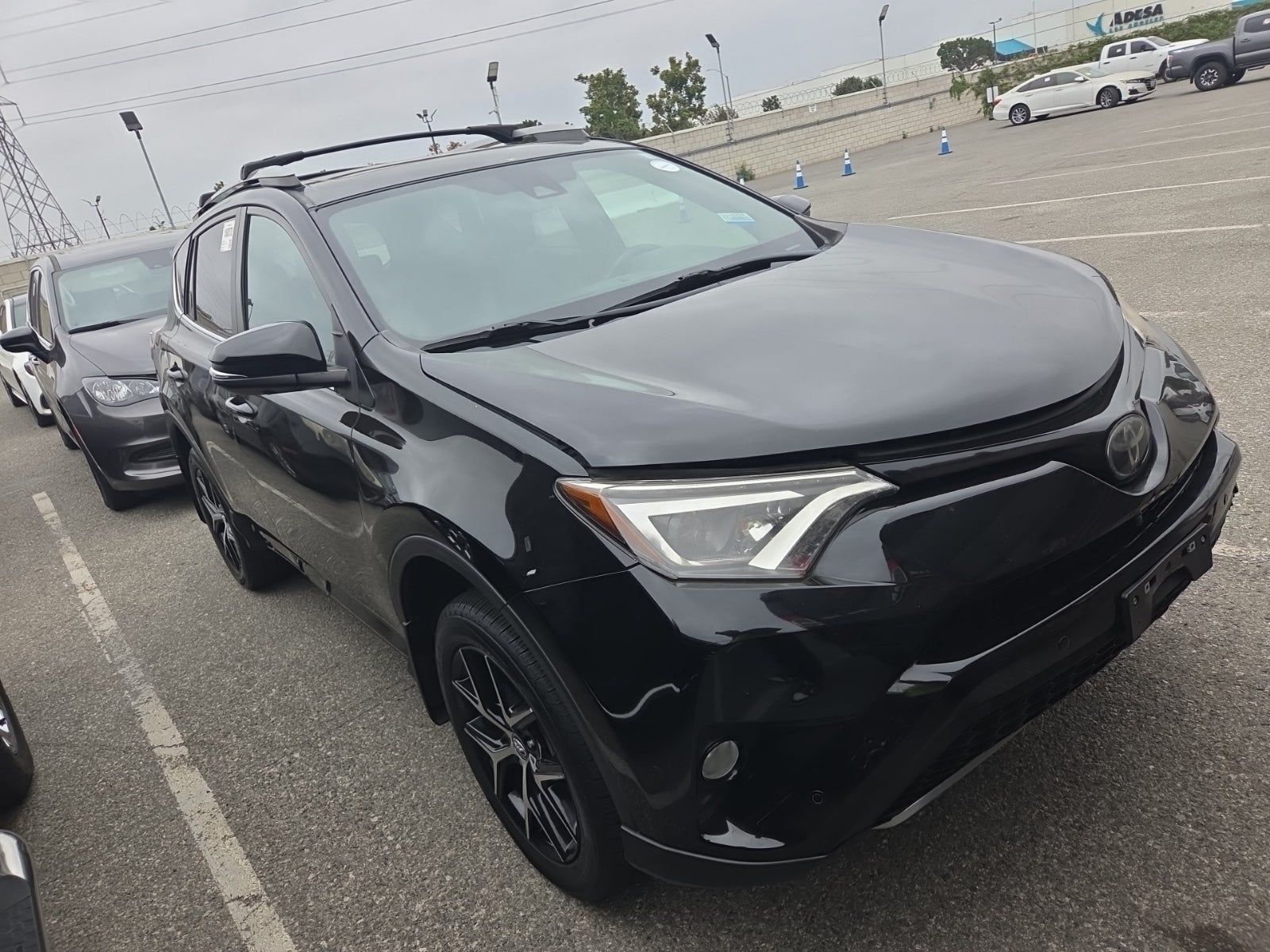 2018 Toyota RAV4 SE FWD
