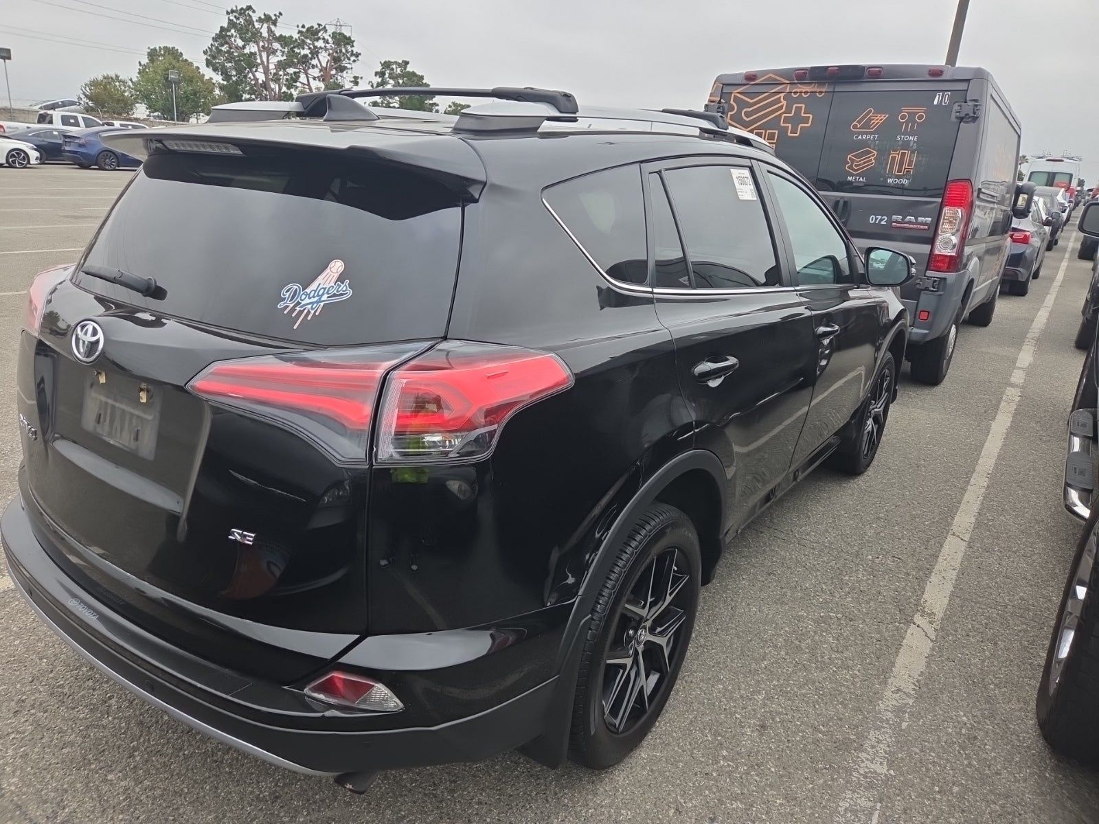 2018 Toyota RAV4 SE FWD