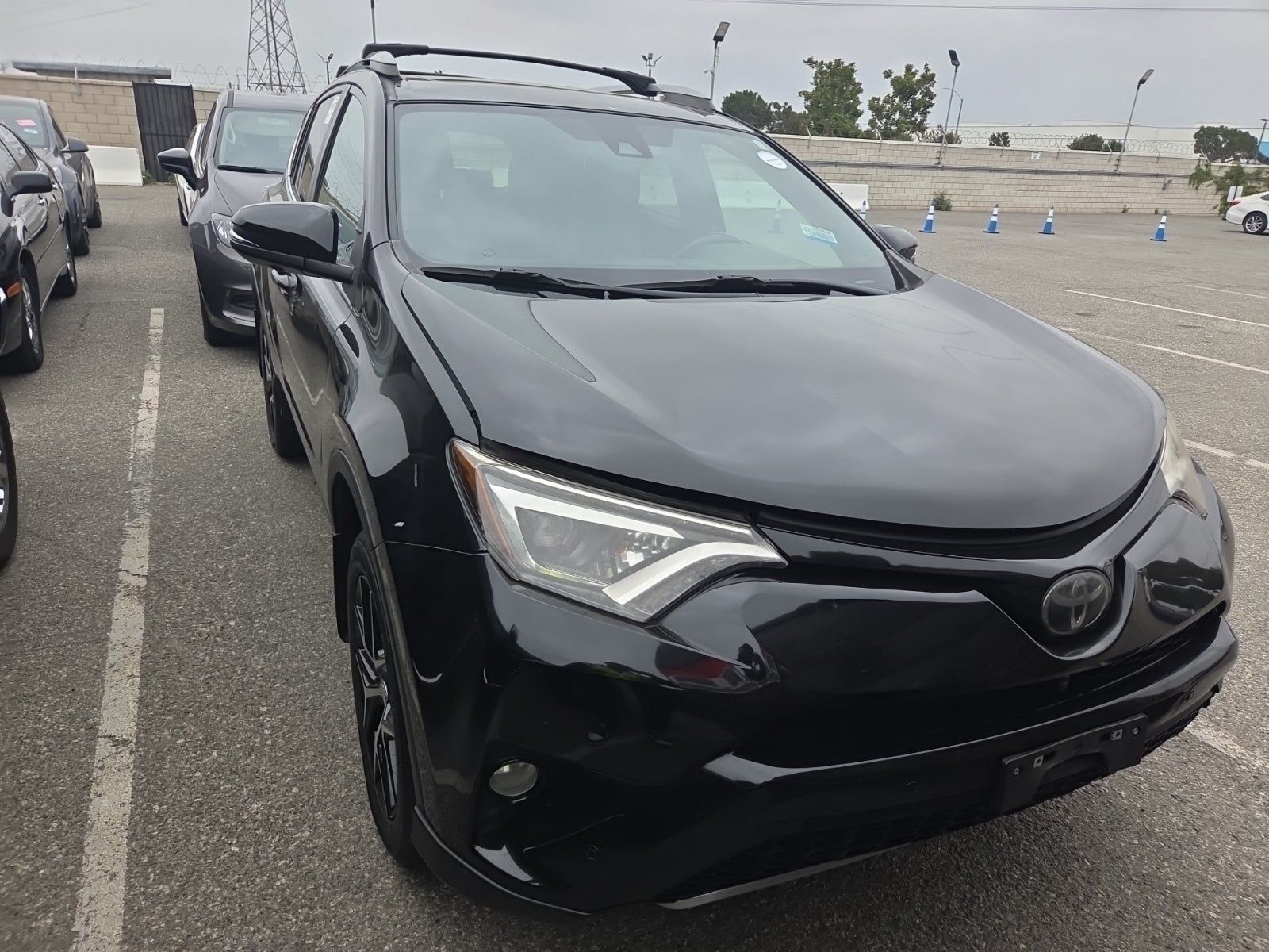 2018 Toyota RAV4 SE FWD