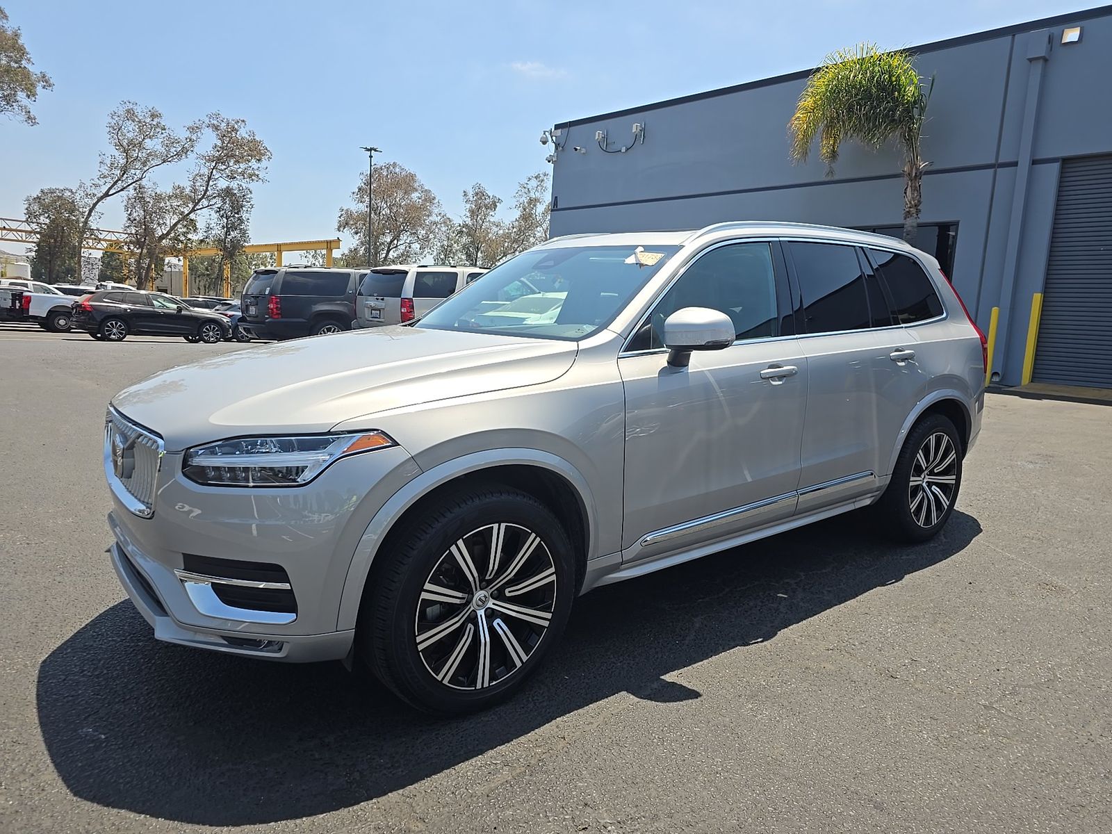 2025 Volvo XC90 B5 Core FWD