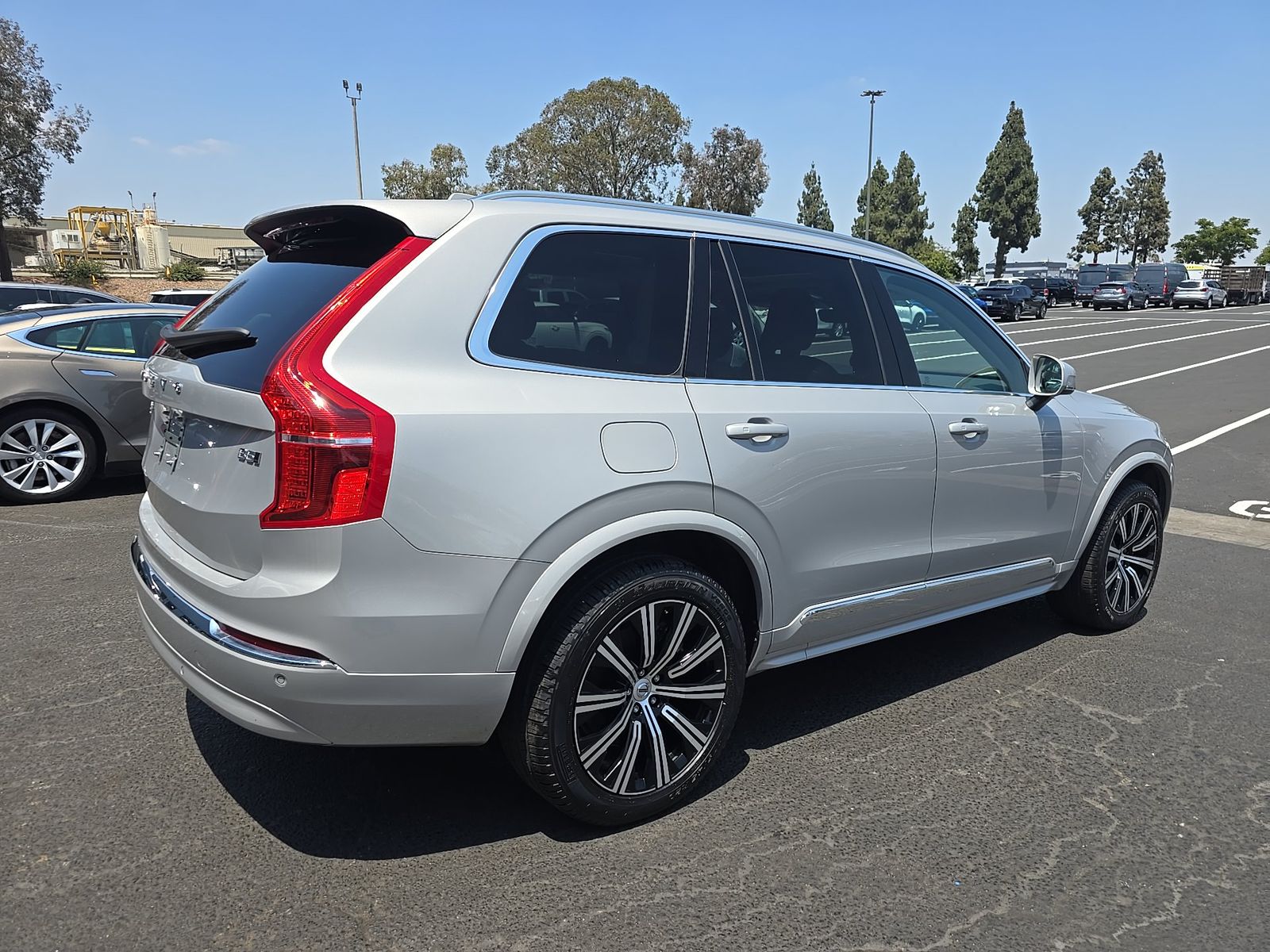2025 Volvo XC90 B5 Core FWD