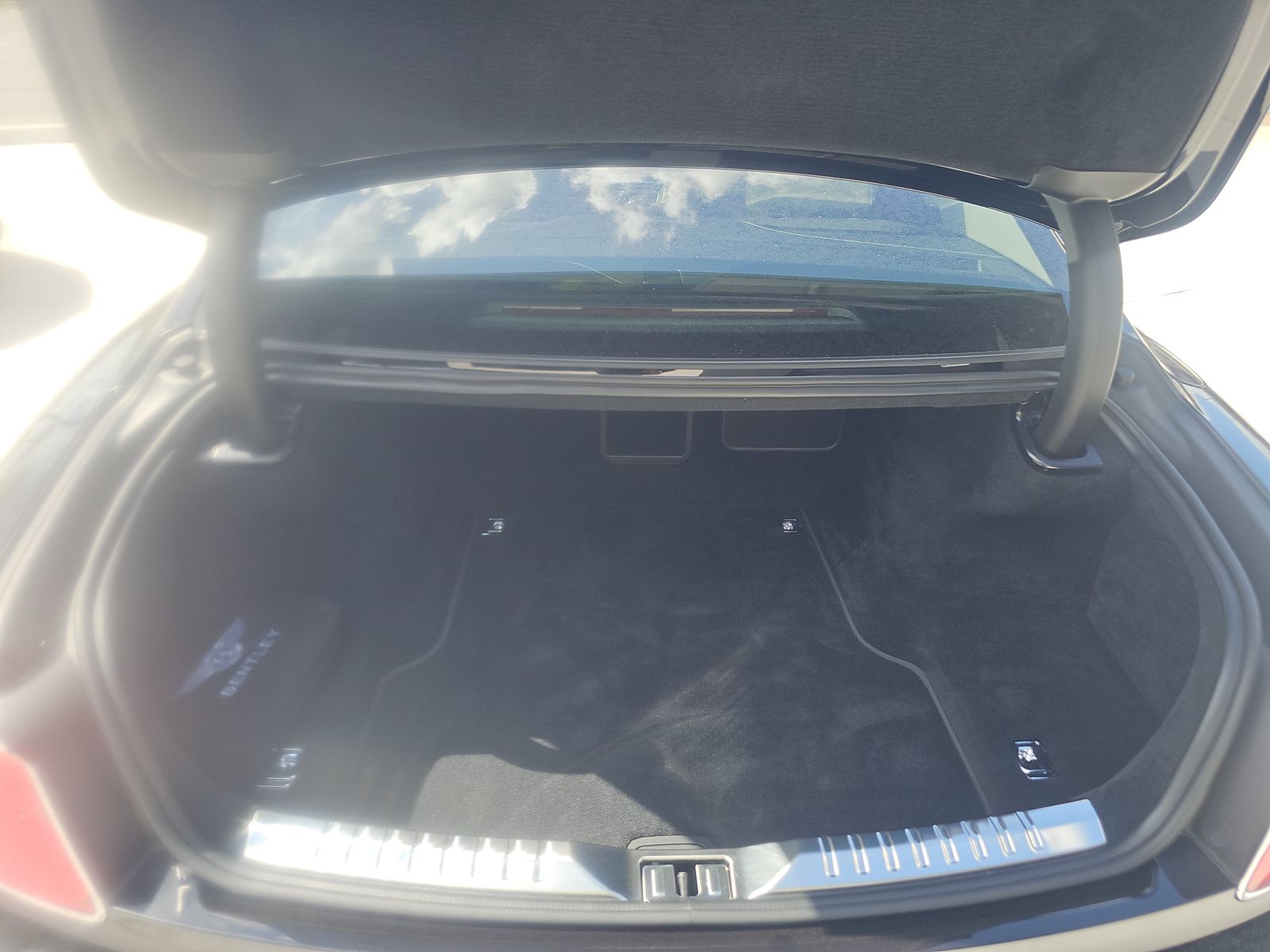 2023 Bentley Flying Spur V8 Azure AWD