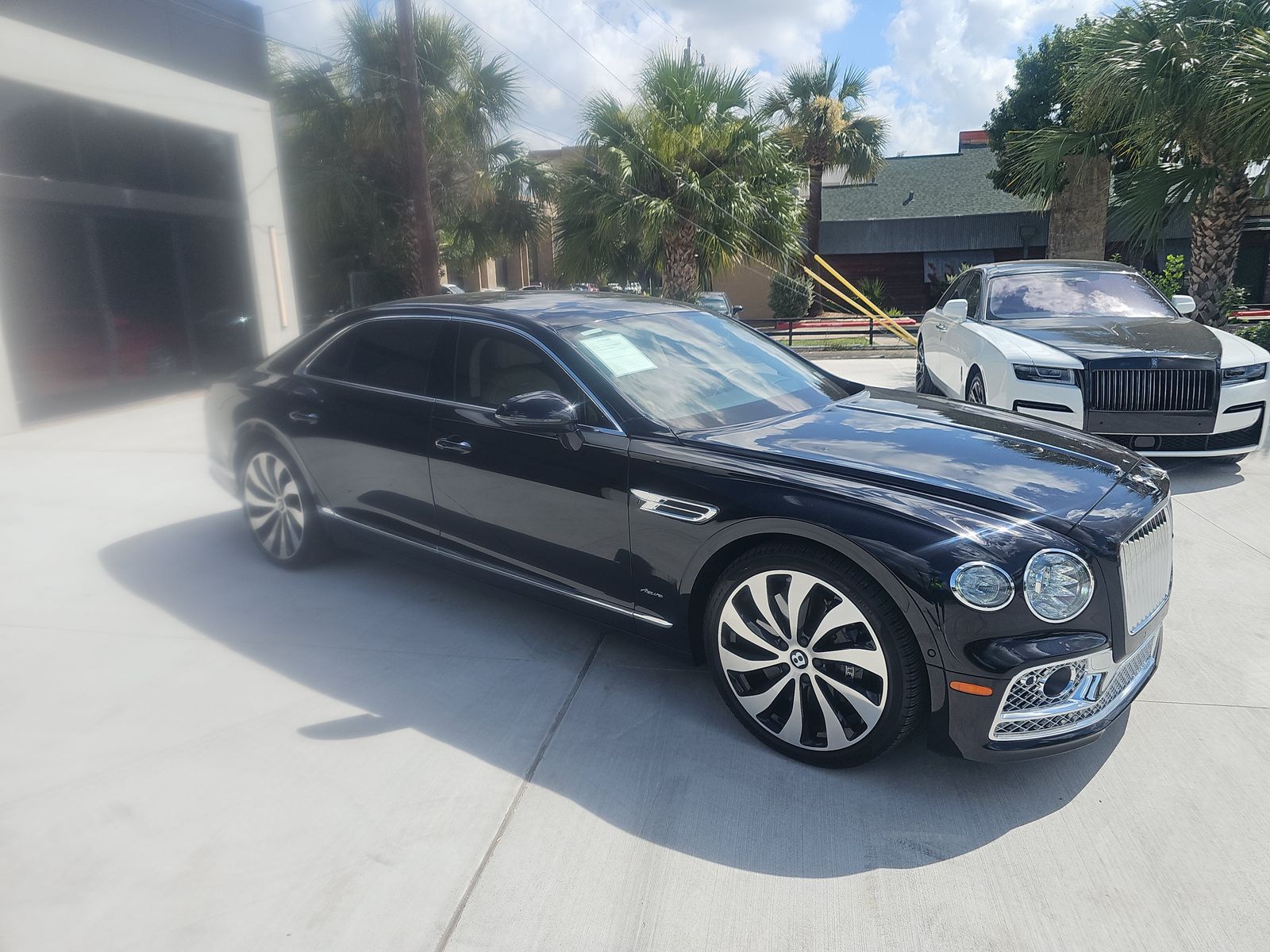 2023 Bentley Flying Spur V8 Azure AWD