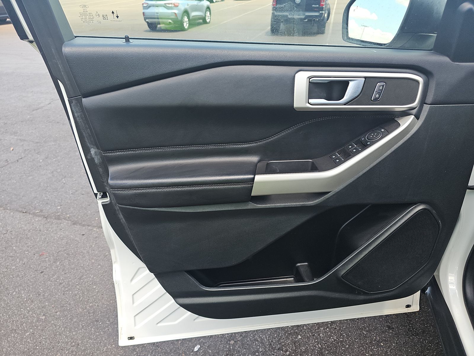 2023 Ford Explorer XLT AWD