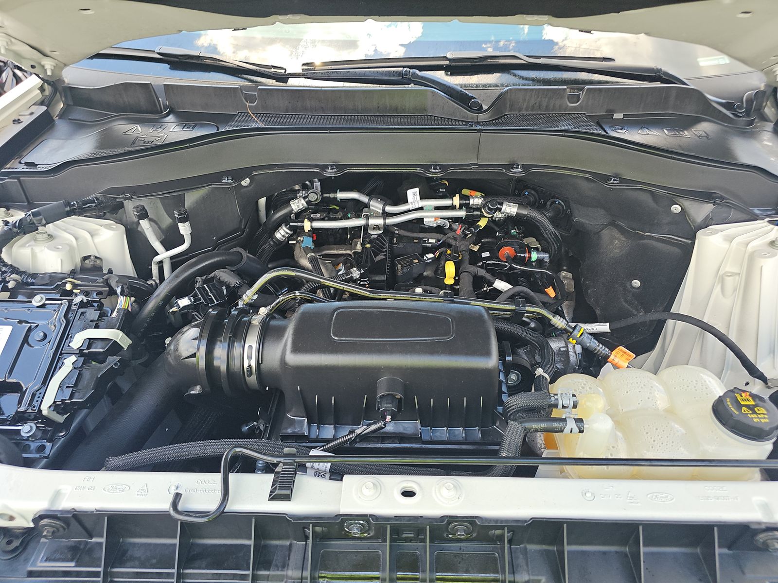 2023 Ford Explorer XLT AWD