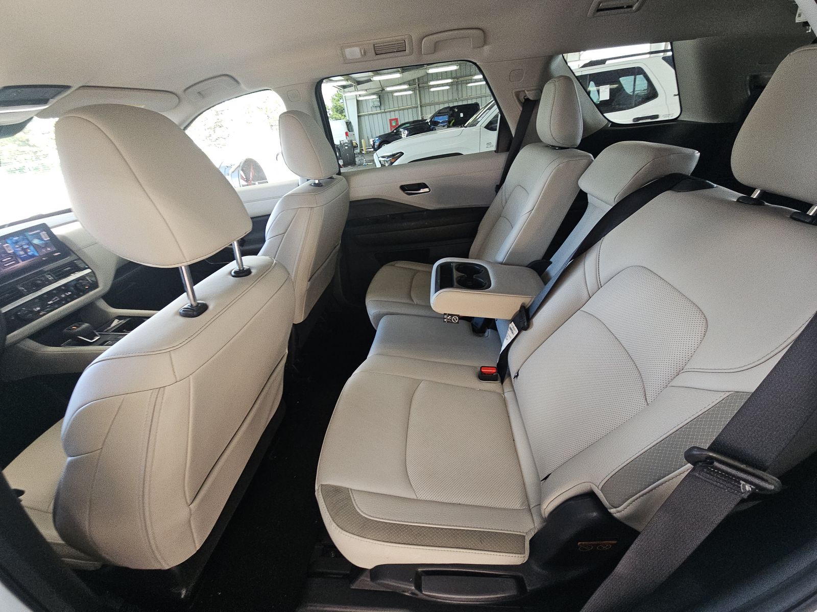 2026 Nissan Pathfinder SL AWD