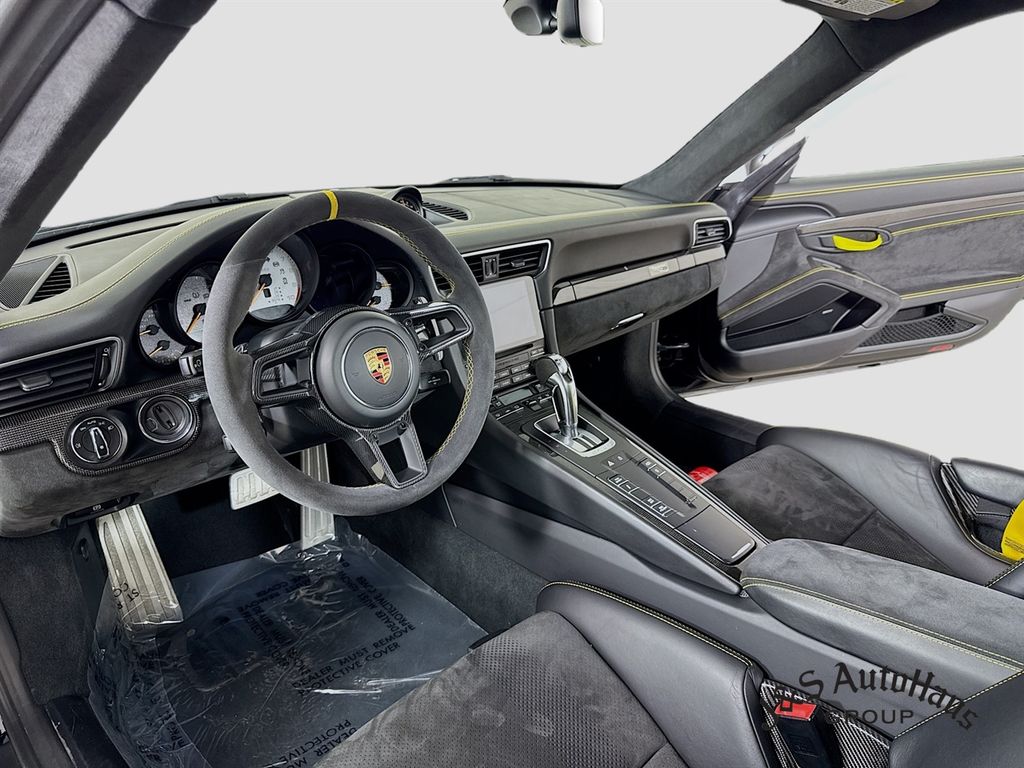 2019 Porsche 911 GT3 RS RWD
