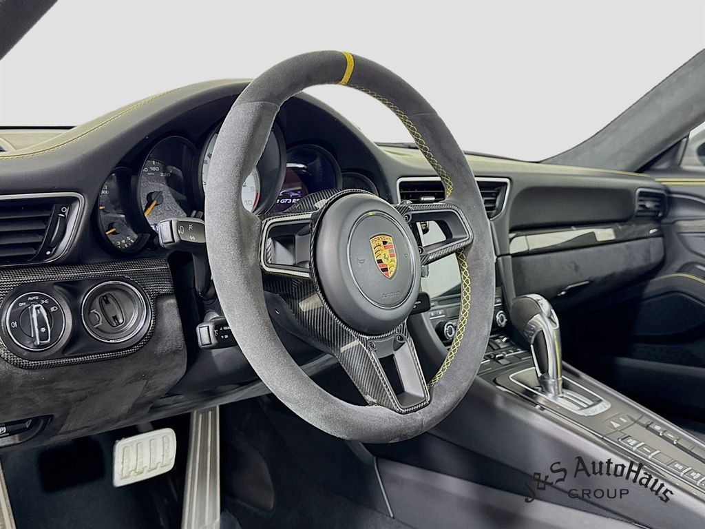 2019 Porsche 911 GT3 RS RWD