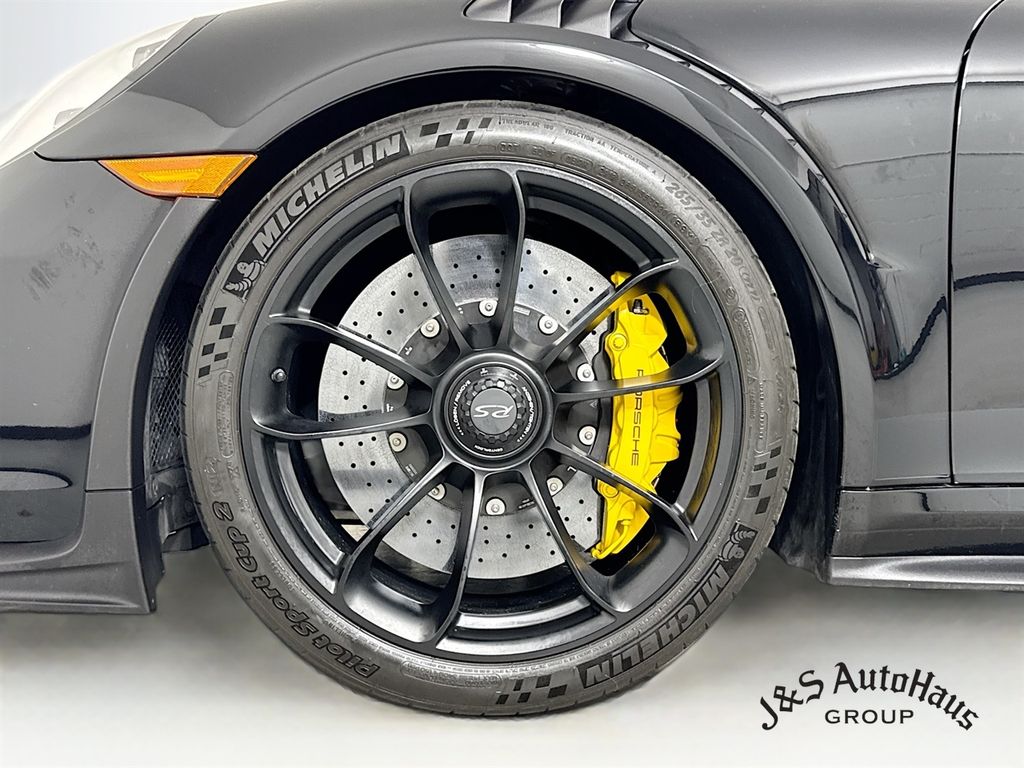 2019 Porsche 911 GT3 RS RWD