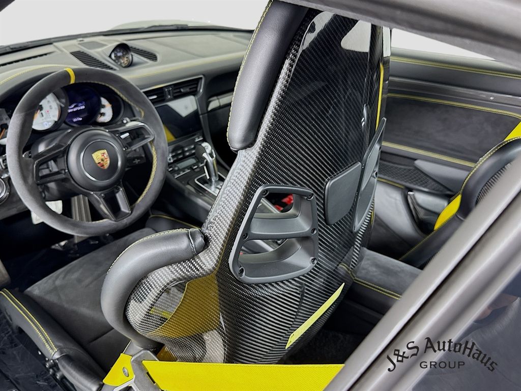 2019 Porsche 911 GT3 RS RWD