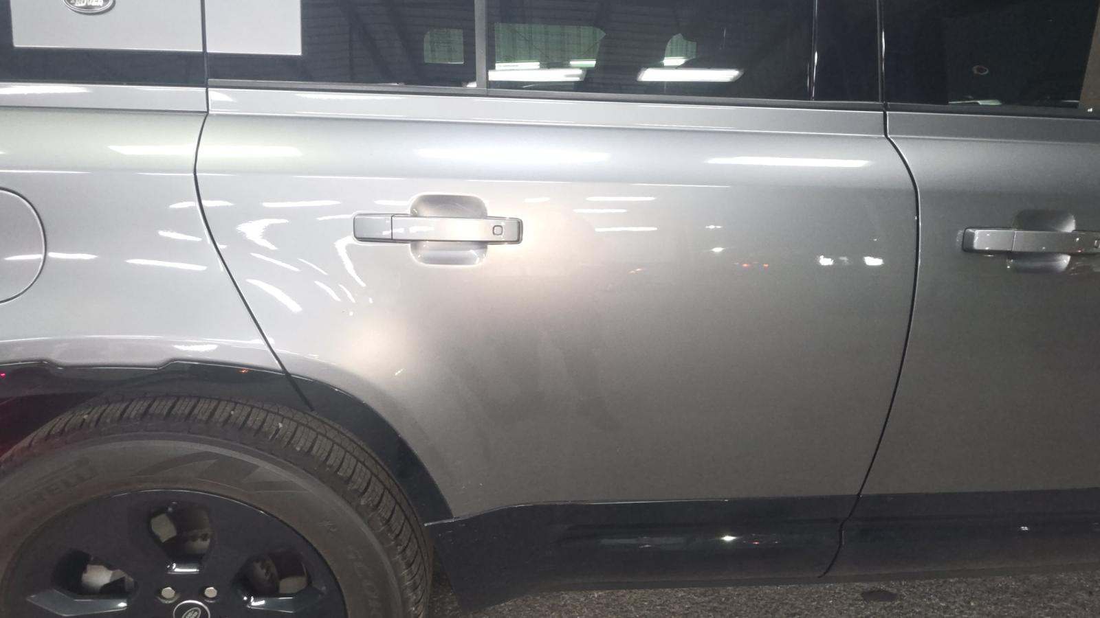2022 Land Rover Defender 110 X-Dynamic SE AWD