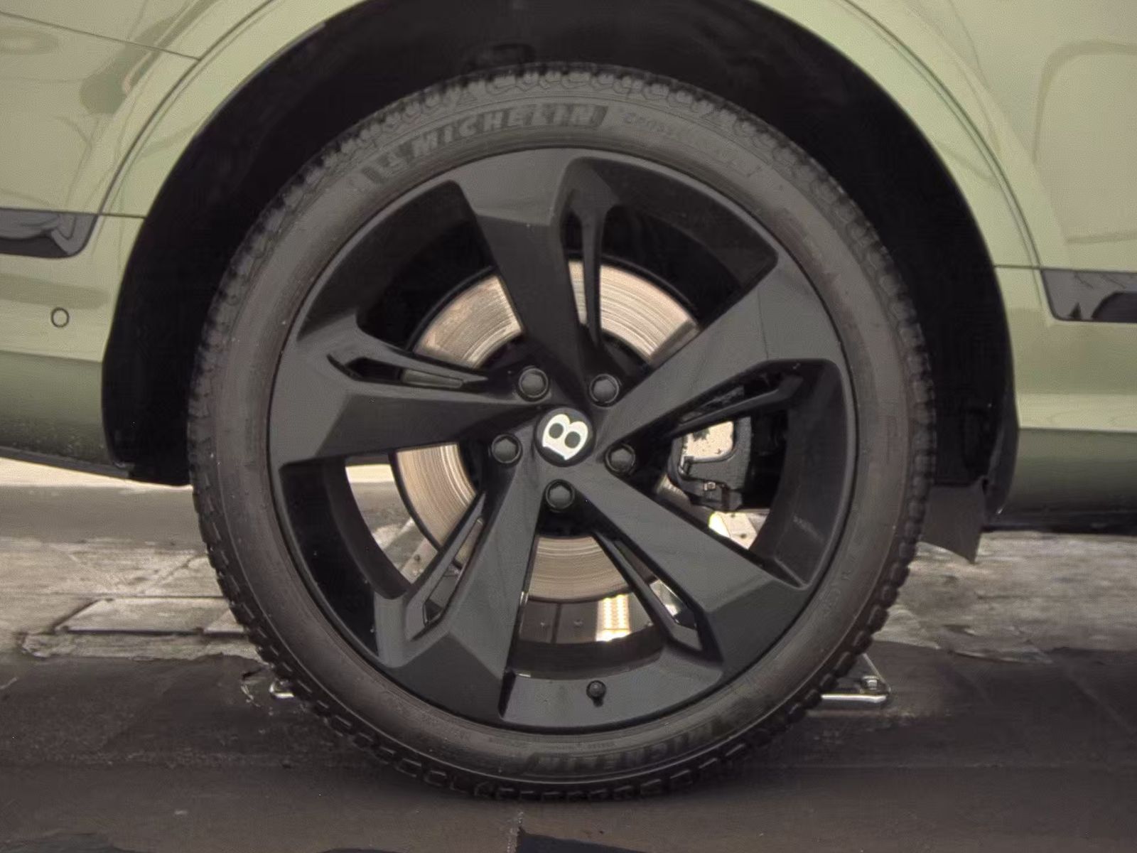 2022 Bentley Bentayga V8 AWD