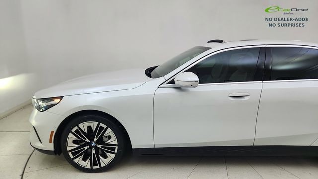 2026 BMW 5 Series 540i xDrive AWD