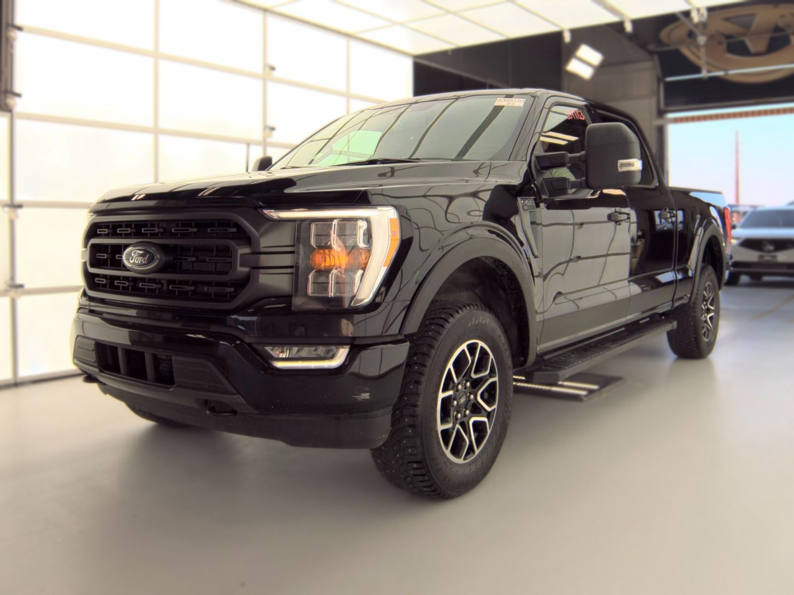 2023 Ford F-150 XLT AWD