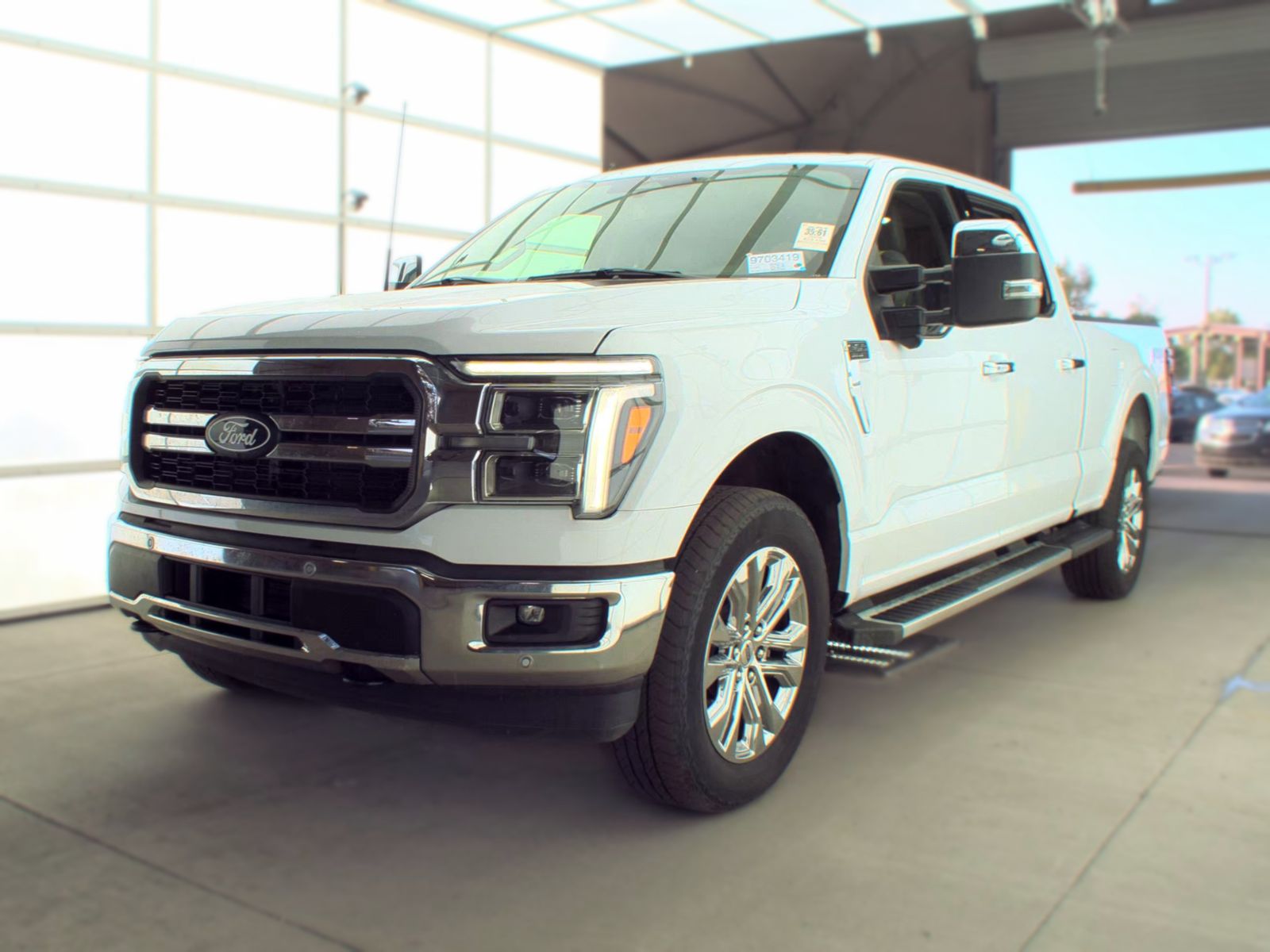 2025 Ford F-150 Lariat AWD