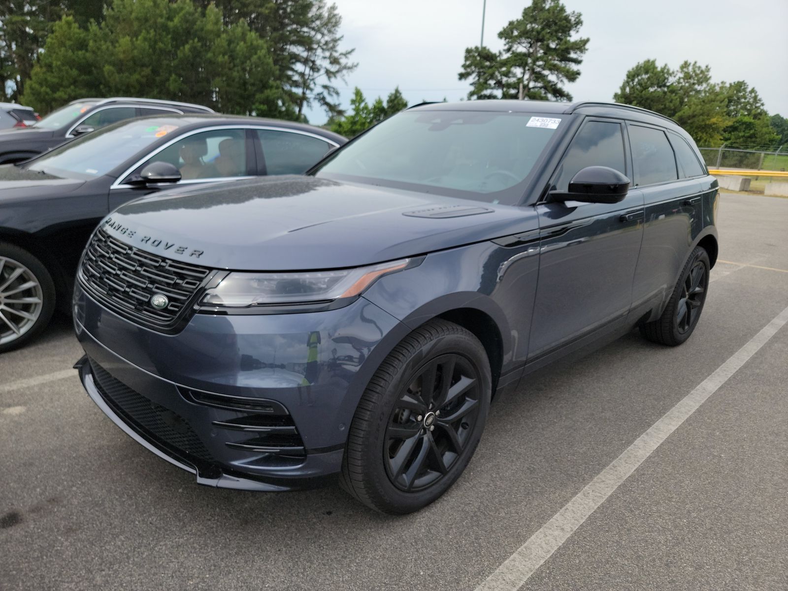 2026 Land Rover Range Rover Velar Dynamic SE AWD