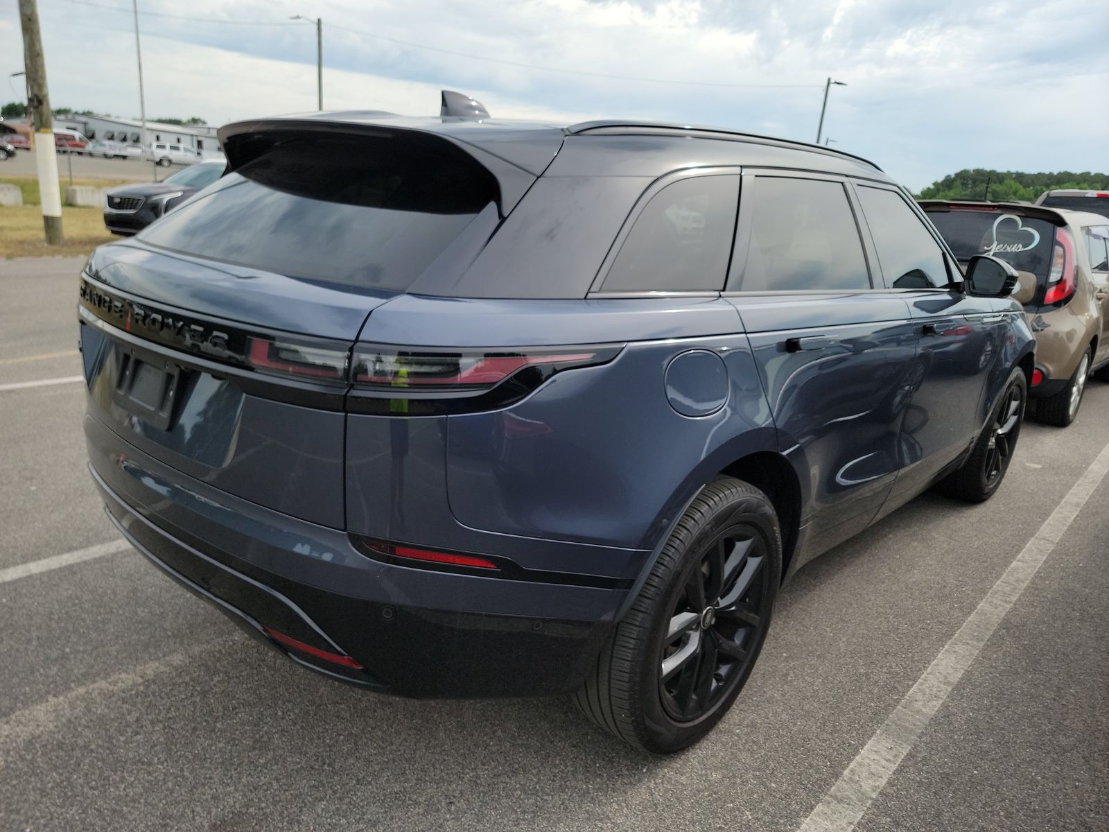 2026 Land Rover Range Rover Velar Dynamic SE AWD