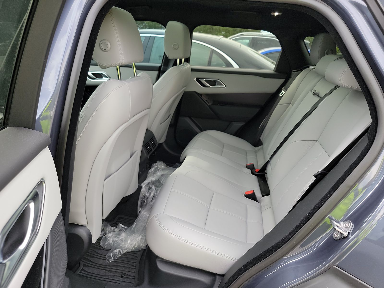 2026 Land Rover Range Rover Velar Dynamic SE AWD
