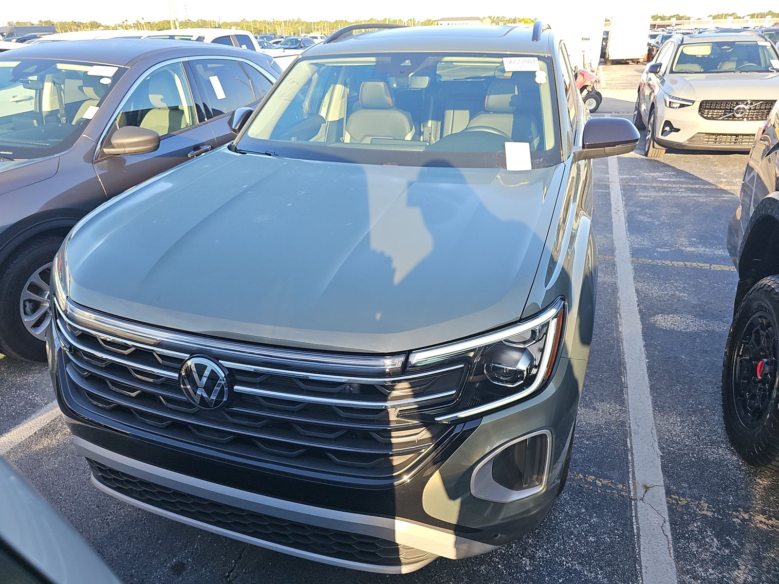2025 Volkswagen Atlas 2.0T Peak Edition AWD